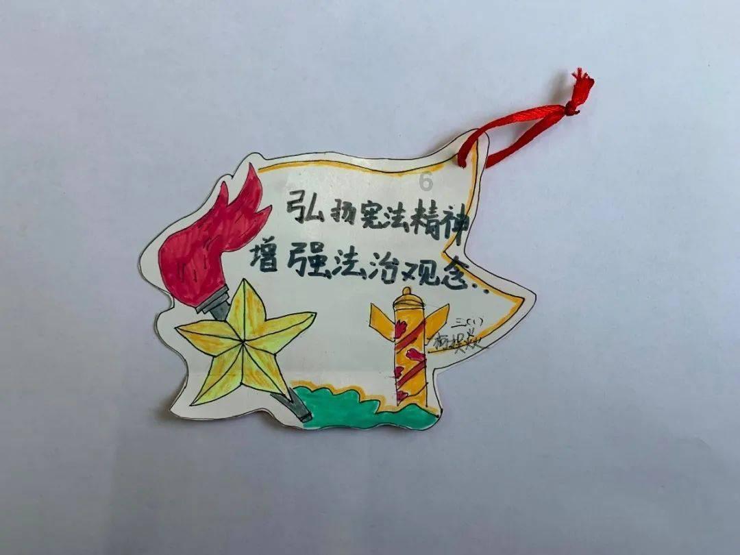 云南镇雄山体滑坡救援持续进行,现场不间断监测,防范次生灾害